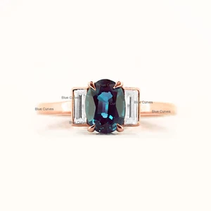 Natural SI/GH Baguette Diamond Minimalist Ring Alexandrite Gemstone in 18k Gold - Picture 1 of 3
