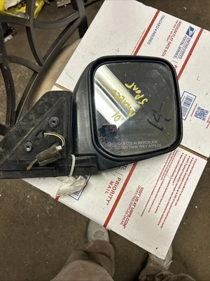 1997–02 Mitsubishi Montero sport passenger mirror power - Image 1 of 3