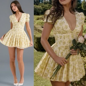 New HOUSE OF CB Imani Floral Mini Dress Sz M Tall - Picture 1 of 15