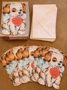 Alte Schachtel 12 Punzen Valentinstag Grußkarten - beflockter Welpe Hund - Bild 1 von 4