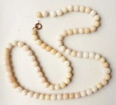 Collier des perles de JADE blanc Fermoir en OR 18k Bijou ancien - Photo 1/3