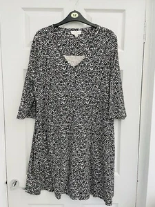 SEASALT Black Blue & Cream Floral WAVE WING Cotton Jersey Tunic Dress Sz 16P - Picture 1 of 4