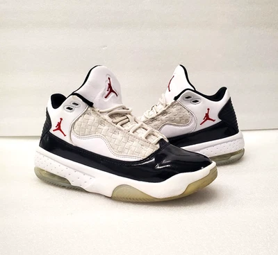 Zapatilla deportiva Jordan Max Aura 2 Big Kids blanca negra roja de gimnasio CN8094-102 - Imagen 1 de 4