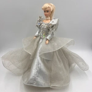 Barbie Happy Holidays 1992 vintage abito da ballo argento perline vestito paillettes senza bambola - Foto 1 di 9