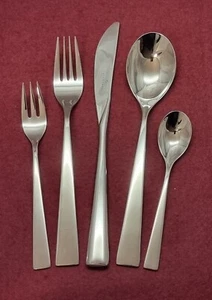 Auerhahn Conturo Menübesteck 5 teilig mehrere Sets Vorhanden neuwertig  - Bild 1 von 7