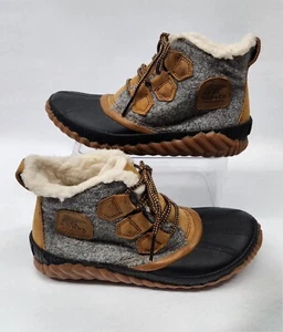 SOREL Out N About Plus Womens Size 5.5 M Black Gray Waterproof Ankle Duck Boots - Picture 1 of 11