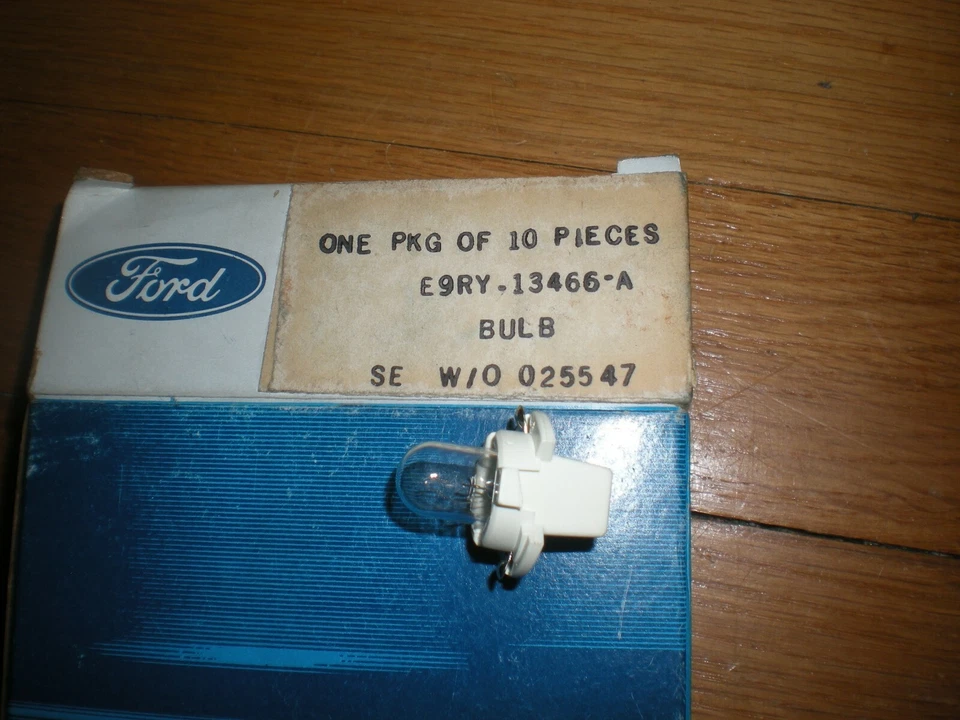 Новый из старых запасов 1988 1989 Merkur Scorpio датчик температуры лампа E9RY-13466-A - Изображение 1 из 1