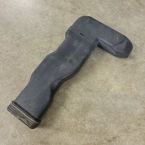 12 13 14 15 16 17 Hyundai Accent Velostar Intake Tube Duct Panel 28211 1R100 OEM - Picture 1 of 3