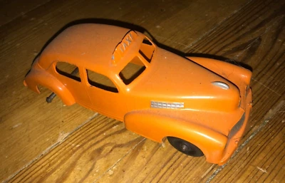 Vinatge Hubley Taxi Cab Orange Black 459 - Image 1 of 3