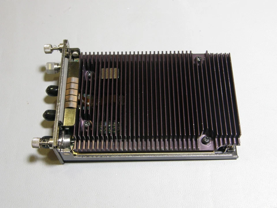 TEKTRONIX DTGM32 1CH Differential Output Module DTG5078 DTG5334 DTG5274 - Image 1 of 4