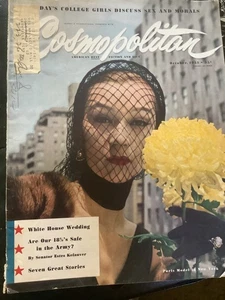 1951 OCTOBER COSMOPOLITAN MAGAZINE - NICE FASHION COVER - Picture 1 of 3