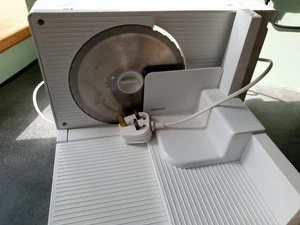 Kenwood SL250 Food Slicer Bread Meat Cheese Vegetables. No Box. FREEPOST - Picture 1 of 3