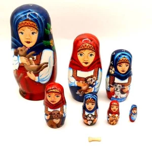 VTG Set of 7 Russian Matryoshka Wooden Nesting Dolls Holding Dogs w/ Small Bone - Picture 1 of 10