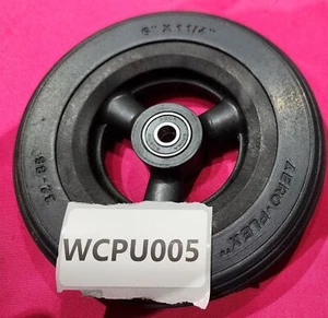 WCPU0005 - Ruota girevole Aero Flex per sedia a rotelle a costine 6" x 1-1/4" 32-36 - QTÀ 1 - Foto 1 di 3