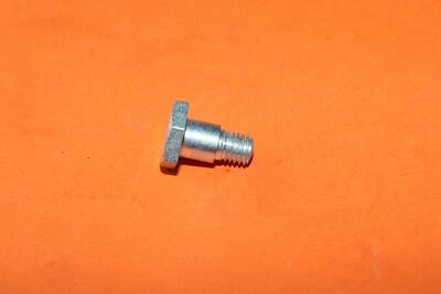 PERNO PIVOTE ESCALONADO TRIUMPH 350 500 650 TWIN CHAINGUARD 82-4135 HECHO EN EL REINO UNIDO Foto 1 de 2