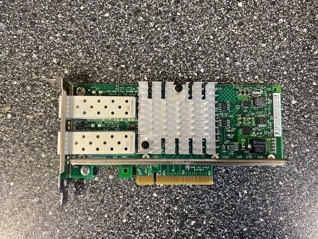 ADATTATORE SERVER DELL / INTEL X520-DA2 DUAL PORT 10GB SFP+ - BASSO PROFILO -942V6 - Immagine 1 di 1