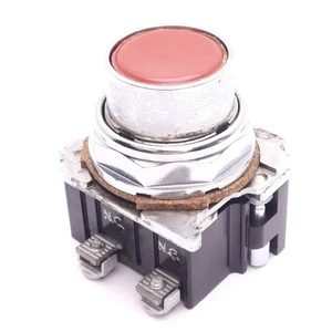 Eaton 10250T102-3 Red Flush Pushbutton Switch, ø30.5mm, 2NC, 600VAC/250VDC Max - Picture 1 of 7