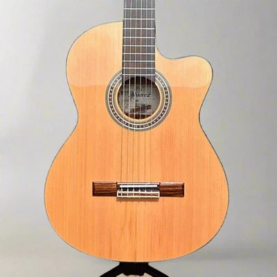 Guitarra Eléctrica Acústica Alvarez AC65ce Artist 65 Cuerda Clásica de Nylon - Foto 1 de 4