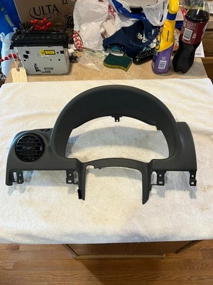 ⭐️ 2002-2007 Jeep Liberty Speedometer Dash Bezel Trim Cover Panel 1392824192 OEM - Image 1 of 4