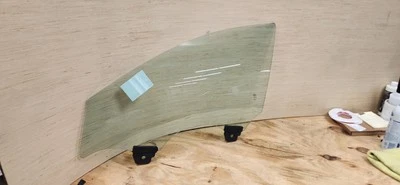 Front Left Laminated Door Glass Fits 2016-2024 CHEVROLET MALIBU DD12641GTY - Imagem 1 de 4