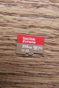 256GB Sandisk Extreme Micro SD Card - Photo 1 sur 1