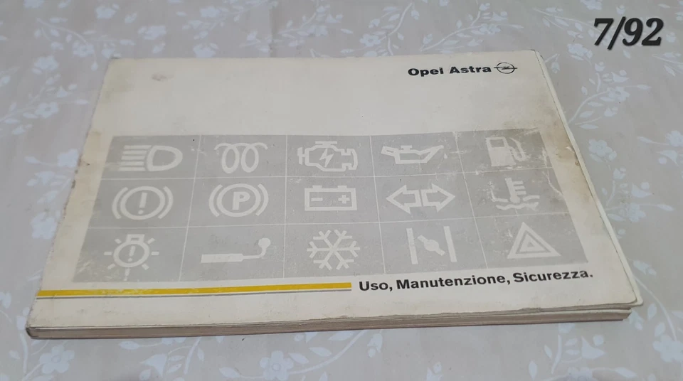 Libretto Uso E Manutenzione OPEL ASTRA 1990 - Immagine 1 di 1