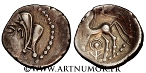 BITURIGES CUBES, RÉGION DE BOURGES - DENIER AU GLAIVE ET À L’ANNELET POINTÉ - Imagen 1 de 1