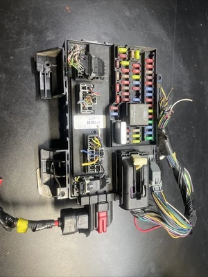 Ford Focus 2009 2012 relé interior caja de fusibles   Foto 1 de 4