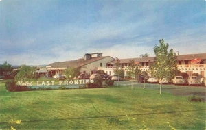 LAS VEGAS NV HOTEL LAST FRONTIER 1950s AUTOS VINTAGE POSTCARD 100325 U - Picture 1 of 2