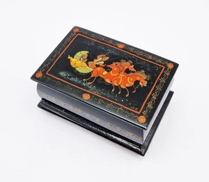 VINTAGE RUSSIAN LACQUERED SNUFF BOX 20th Century SIGNED - Picture 1 of 5