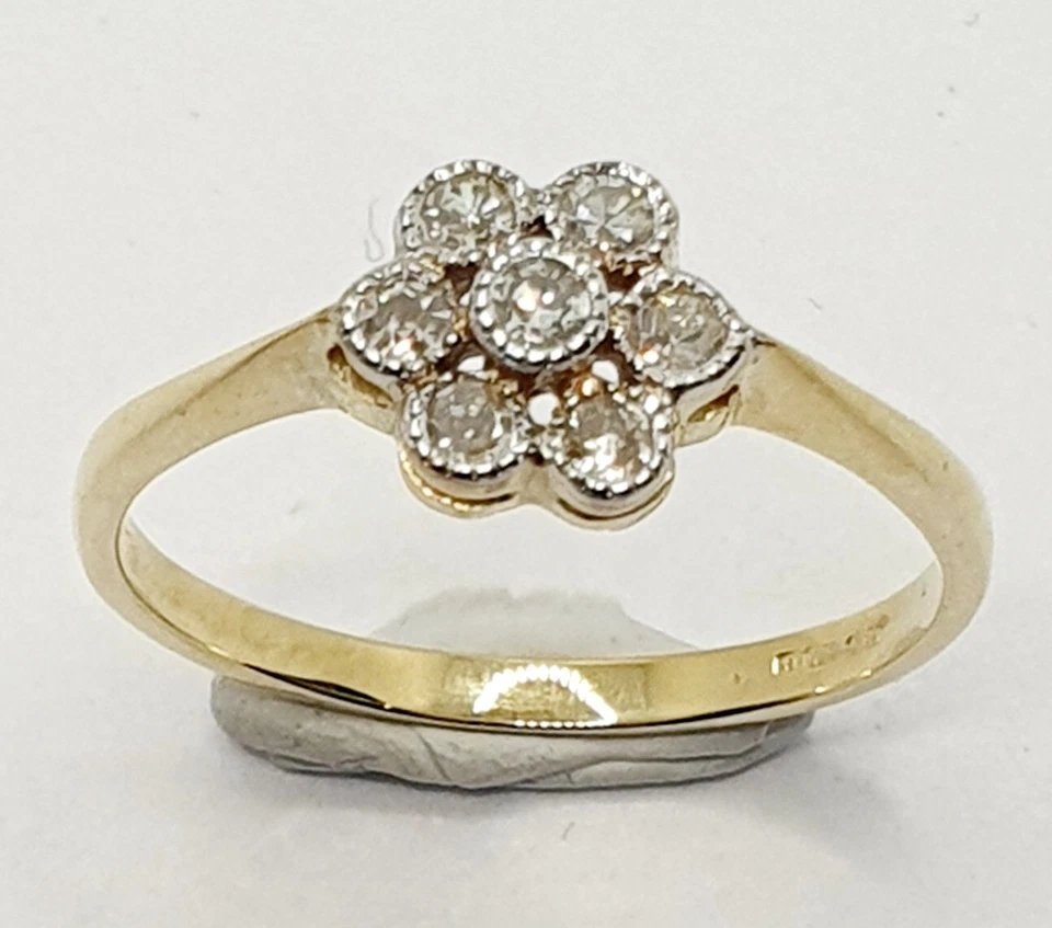 Cute 9ct Diamond Daisy Cluster Yellow Gold 375 Ring size N Full English Hallmark - Image 1 of 4