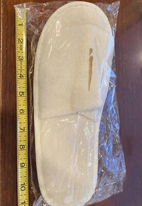 MIRAVAL RESORT SLIPPERS NEW IN BAG Plush Open Toe - Picture 1 of 4
