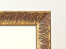 11 X 14 Frame - Ornate Pattern With Gold Finish On Scoop Profile