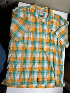 Magellan Vented Fishing Shirt Plaid Short Sleeve Button Up Mens Size Large - Picture 1 of 3