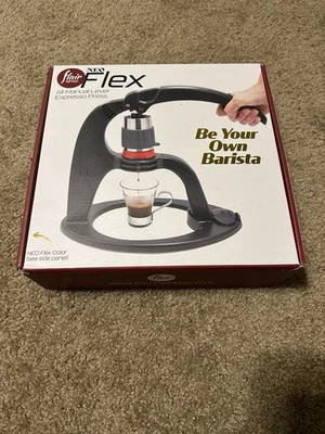 Cafeteira de espresso manual Flair Neo Flex com acessórios - Imagem 1 de 3