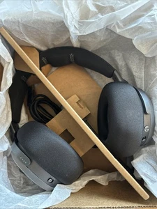 Corsair Virtuoso MAX Wireless Gaming Headset Carbon PC/Mac/PS5/PS4 Revival Serie - Picture 1 of 8