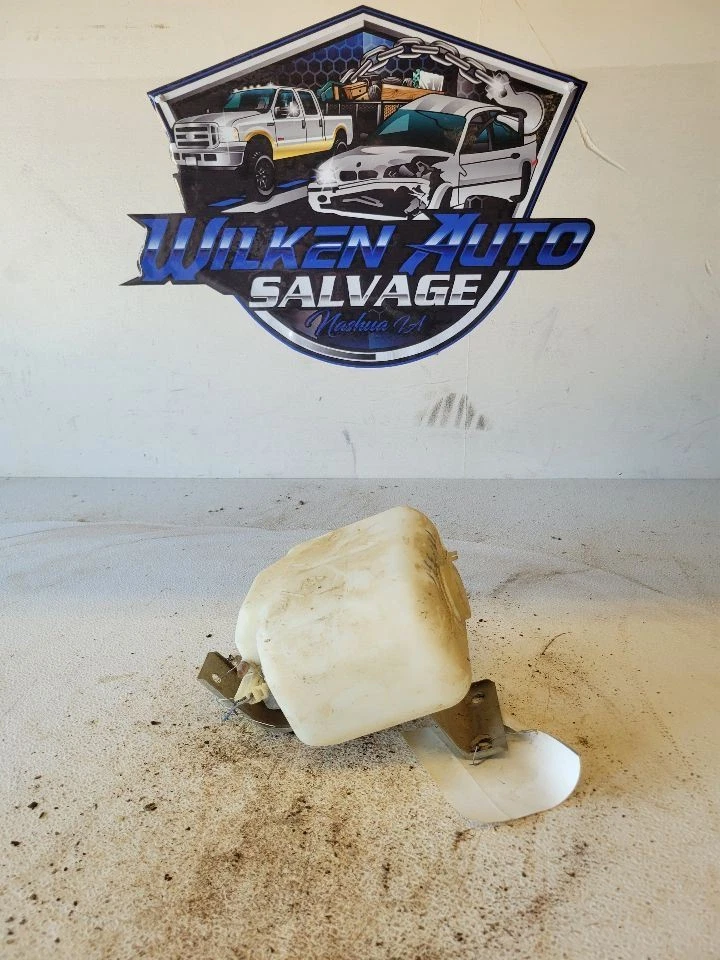 B2600     1993 Wash Reservoir 913697 - Image 1 of 1