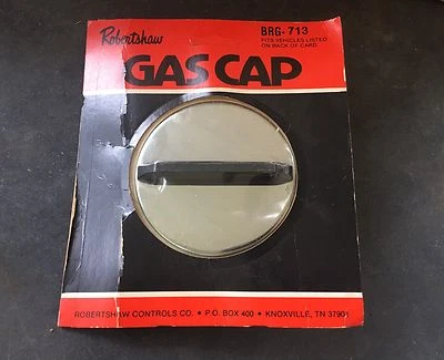 Nuevo de Lote Antiguo 1975 1976 Buick Skyhawk Chevrolet Vega Monza Astre Pontiac Sunbird Tapa de Gas Foto 1 de 2