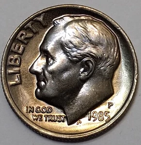 1985-P Gem Mint State Roosevelt Dime ~ getönt - Bild 1 von 3