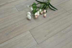 Smoked & Handscraped White Oiled Oak Engineered Flooring 20mm EO2803 Sample - Picture 1 of 5