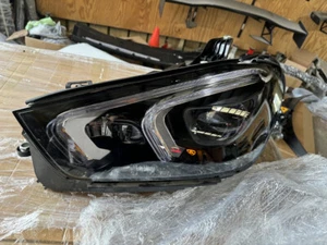 Genuine Mercedes Benz Head Light GLE V167 C167 - Left Hand Side A1679061304 - Picture 1 of 16