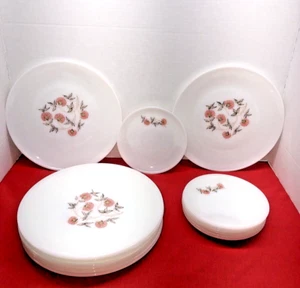 Vintage Feuerkönig Geschirr Teller Untertassen weiß Milchglas Fleurette Floral 15 Teile - Bild 1 von 11