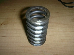 AMC RAMBLER CLASSIC ALUMINUM SIX ENGINE VALVE SPRING NOS 1961-1964 - Bild 1 von 1