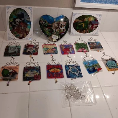 15 nuevos atrapasoles de vitrales Joan Baker de stock antiguo con ganchos de ventana Foto 1 de 4