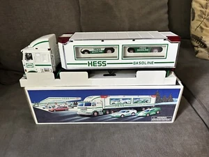 Vintage 1997 Hess Toy Truck and Racers NEW In the Box - Picture 1 of 3
