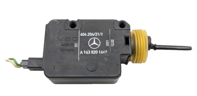 Actuador de tanque de combustible 98-05 Mercedes W163 ML500 ML350 1638201642 Foto 1 de 4