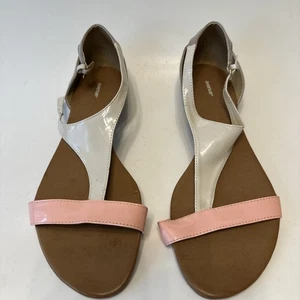 Avenue flache Lackleder-Sandalen Farbblock 10 m Sara - Bild 1 von 4