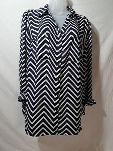 Ladies Valerie Stevens Navy Chevron Button Up Long Sleeve Blouse Large EUC - Picture 1 of 9