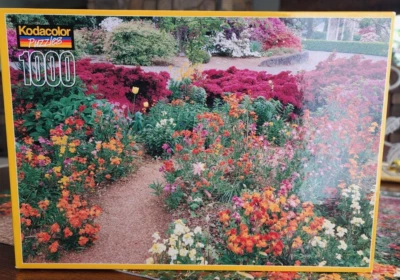 Rompecabezas Kodacolor Vintage - El Jardín de la Amistad - 1000 piezas Foto 1 de 4