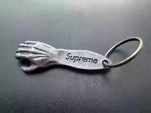 Supreme Hand Opener Keychain SS16 NYC - Picture 1 of 2